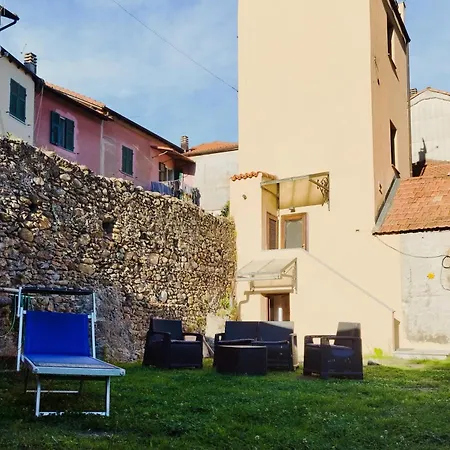 La Torretta Casa Con Giardino