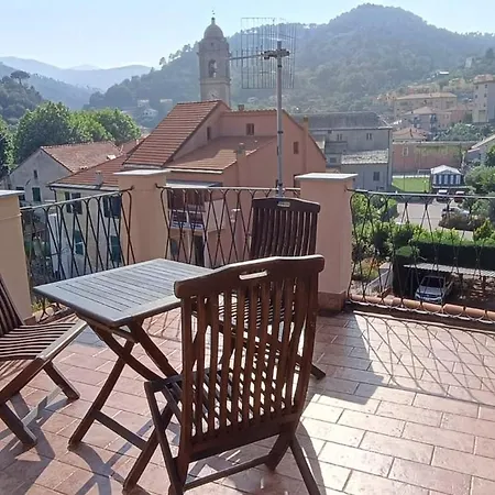 La Torretta Casa Con Giardino Nyaraló *